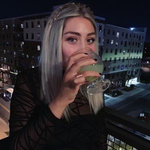 Meet your Posher, Madison